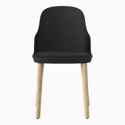 Chaise à l'assise en tissu noir MLF et au piètement en chêne Allez noir - Normann Copenhagen