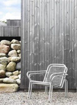 Chaise longue d'extérieur en acier avec accoudoirs gris Vig - Normann Copenhagen