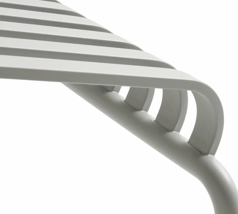 Chaise longue en métal gris Palissade - HAY