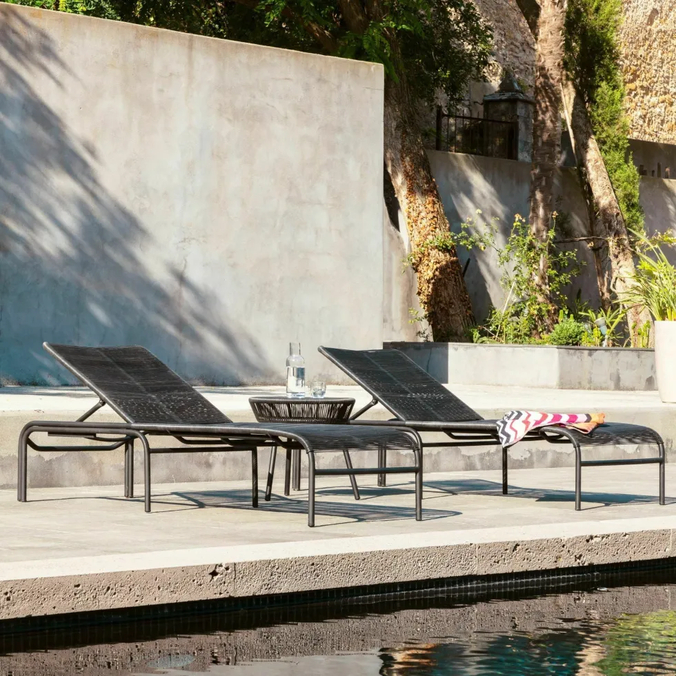 Chaise longue noir fibre polyéthylène Loop - Vincent Sheppard