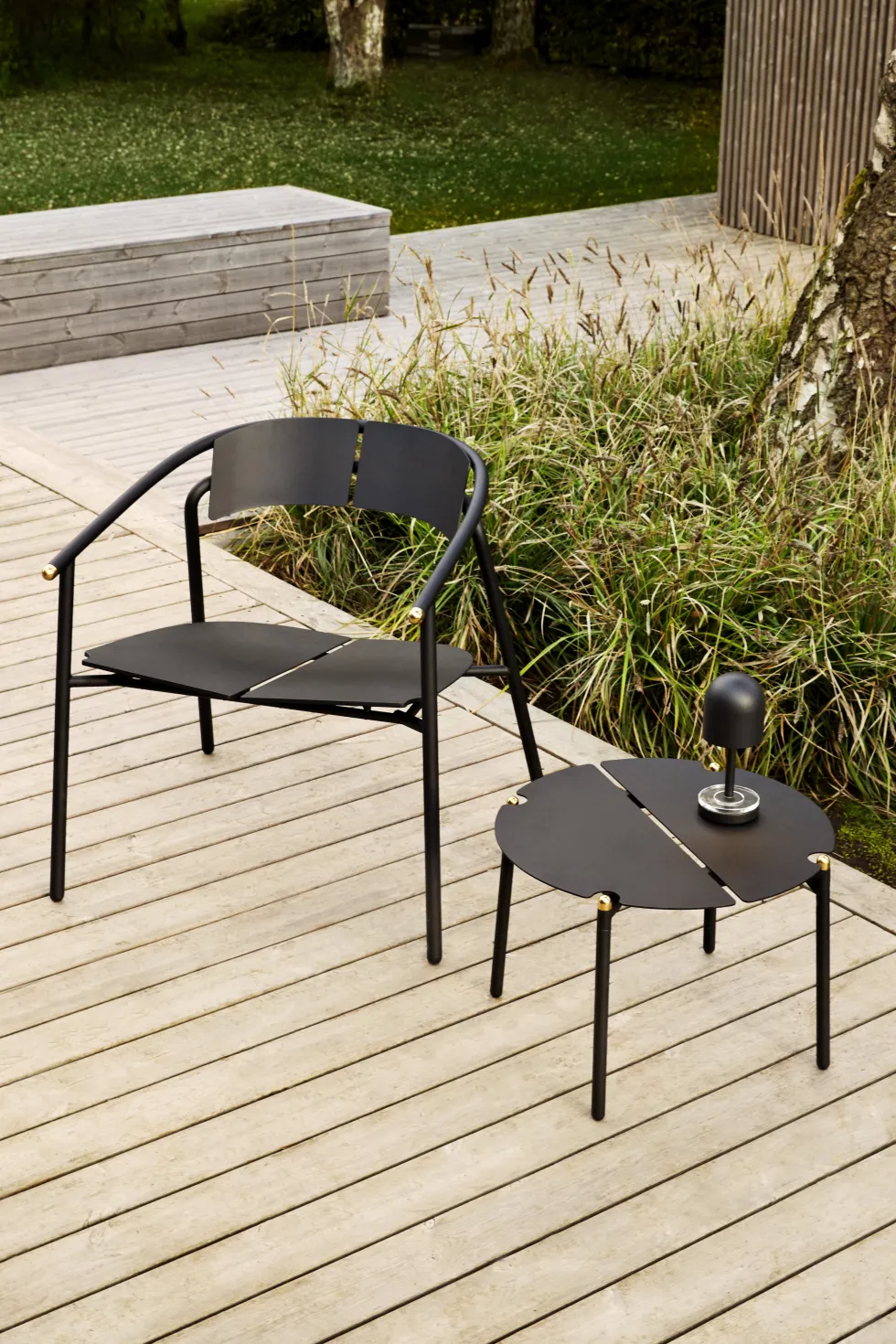 Chaise lounge de jardin avec accoudoirs en acier taupe Novo - AYTM