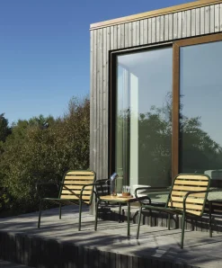 Chaise lounge en acier et bois vert foncé Vig Robinia - Normann Copenhagen