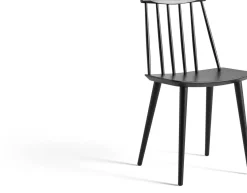 Chaise noire en bois de hêtre J77 - HAY
