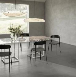 Chaise noire en frêne Missing - New Works