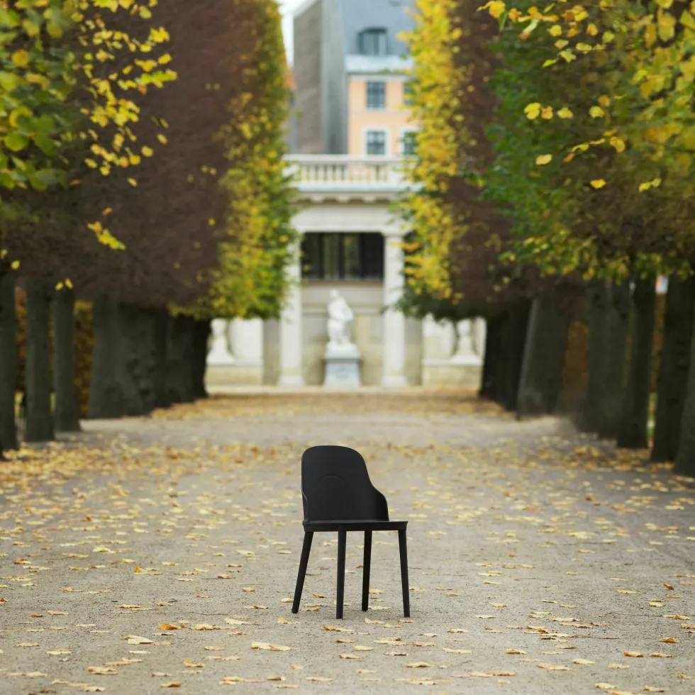 Chaise noire en polypropylène Allez noir - Normann Copenhagen