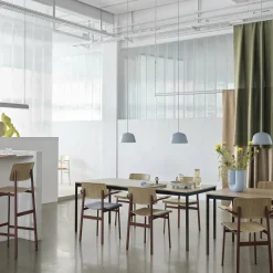 Chaise noire et brun foncé Loft - Muuto