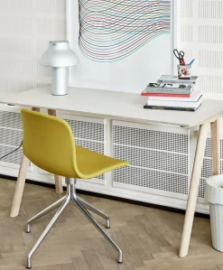 Chaise pivotante en tissu jaune steelcut trio 446 et aluminium poli AAC 11 - Hay