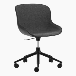 Chaise pivotante piétement noir à roulettes noire assise tissu Swivel - Norman Copenhagen