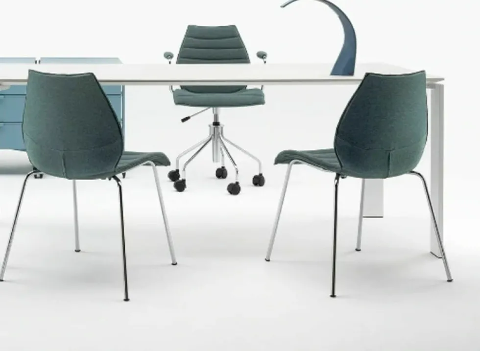 Chaise rembourrée gris foncé Maui Soft - Kartell