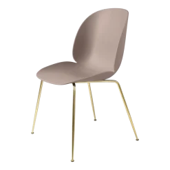 Chaise rose clair piétement laiton Beetle - Gubi