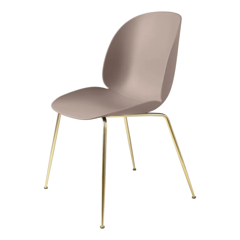 Chaise rose clair piétement laiton Beetle - Gubi