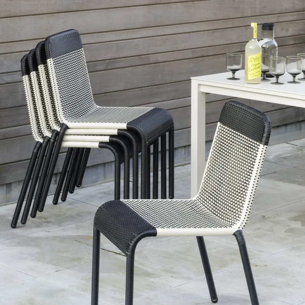 2 Chaises de jardin avec accoudoirs noire et blanche Tobago - KOK