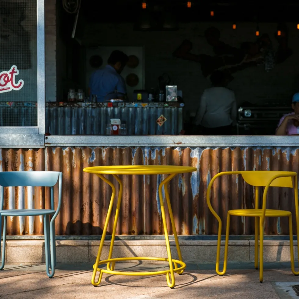 4 Chaises moutarde Huggy Bistro - Maiori