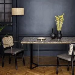 2 Chaises noires avec accoudoirs en chêne teinté Cannage - RED Edition