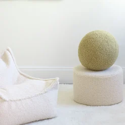 Coussin ballon rond en sherpa bouclé matcha 35cm Cushion - Wigiwama