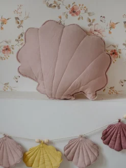 Coussin coquillage en lin rose poudré Shells - Moi Mili