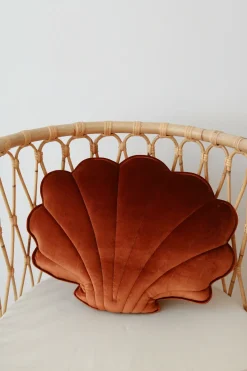 Coussin coquillage en velours perle cuivré Shells - Moi Mili