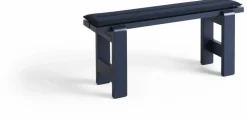 Coussin d'assise bleu foncé 111 cm pour le banc Weekday - Hay