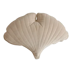 Coussin feuille de ginkgo en velours crème Ginkgo Bilboa - Moi Mili