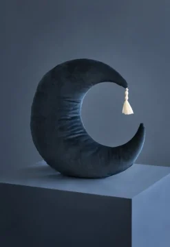 Coussin lune en éco-velours bleu nuit 36 x 32 cm Pierrot - Nobodinoz