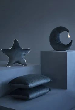 Coussin lune en éco-velours bleu nuit 36 x 32 cm Pierrot - Nobodinoz