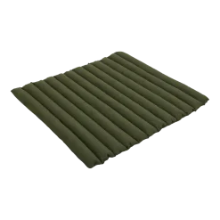 Coussin matelassé en oléfine olive pour canapé Palissade - Hay