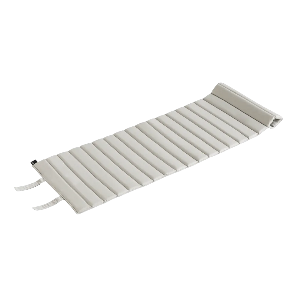 Coussin matelassé gris ciel pour la chaise longue Crate - Hay