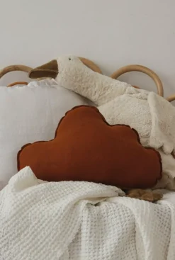 Coussin nuage en lin caramel - Moi Mili