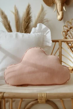 Coussin nuage en lin rose clair - Moi Mili