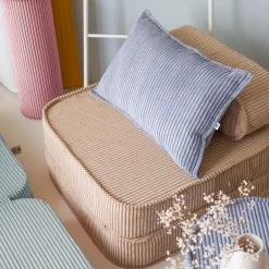 Coussin rectangulaire en velours côtelé blueberry 55x33cm Bolster - Wigiwama