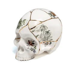 Crâne en porcelaine blanc et doré 21 × 15 × 16 cm Kintsugi Skull - Seletti
