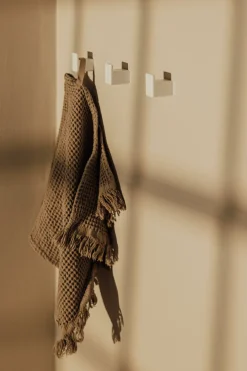 6 crochets à vêtements carré en acier blanc 3cm Palo - Metallbude