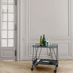 Desserte en métal noir Matégot - Gubi