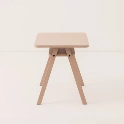 Ensemble bureau enfant avec 1 chaise en bois de hêtre massif rose blush Growing Green - Nobodinoz