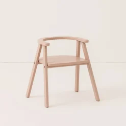 Ensemble bureau enfant avec 2 chaises en bois de hêtre massif rose blush Growing Green - Nobodinoz