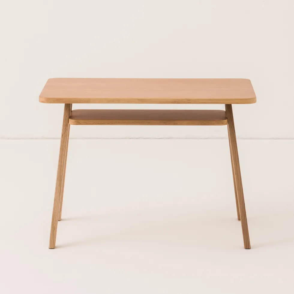 Ensemble bureau enfant avec 2 chaises en chêne massif Growing Green - Nobodinoz