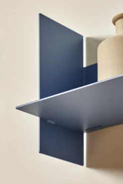 Etagère murale en acier bleu rock 45cm Pli - Tiptoe
