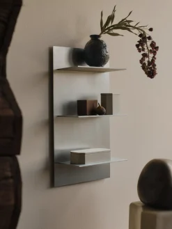 Etagère murale en aluminium 35x15x65cm Larger - Ferm living