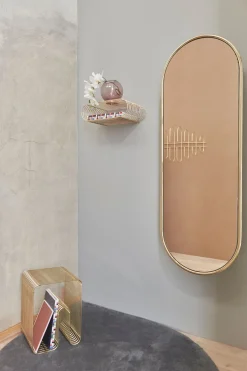 Etagère murale ovale en acier doré 40,4cm Curva - AYTM