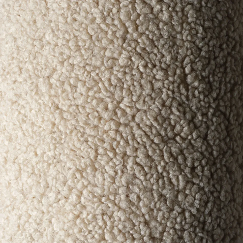 Fauteuil arrondit en sherpa bouclé biscuit 80x65x55 Moon chair - Wigiwama