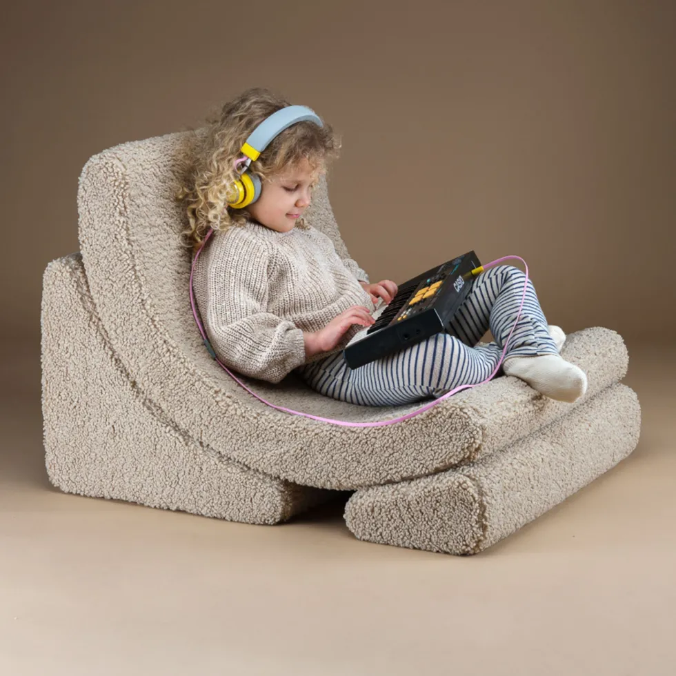 Fauteuil arrondit en sherpa bouclé biscuit 80x65x55 Moon chair - Wigiwama