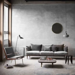 Fauteuil avec accoudoirs en noyer Hallingdal 130 HM2 Boomerang - &tradition