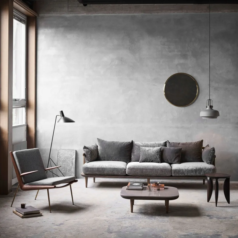 Fauteuil avec accoudoirs en noyer Hallingdal 130 HM2 Boomerang - &tradition