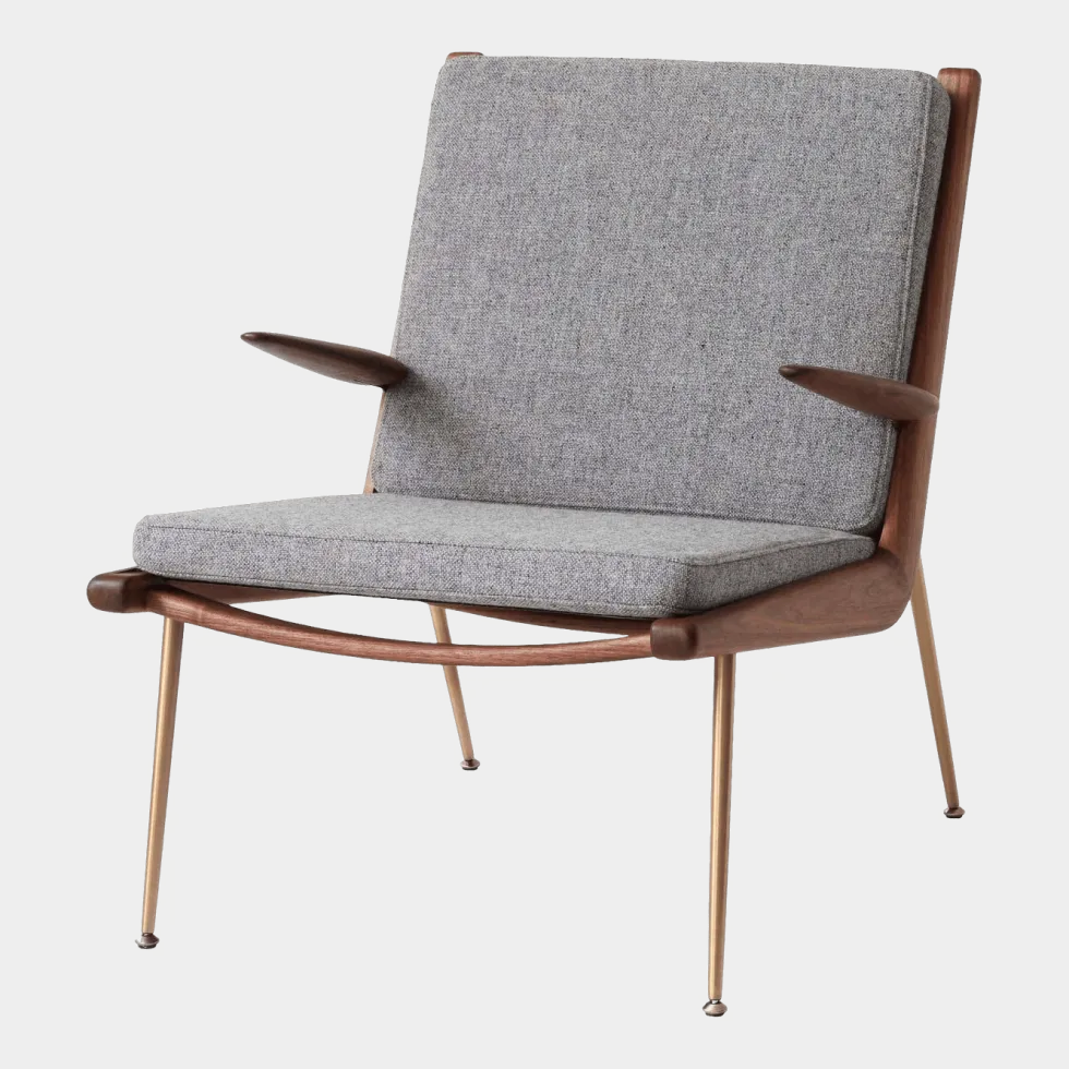 Fauteuil avec accoudoirs en noyer Hallingdal 130 HM2 Boomerang - &tradition