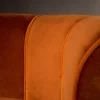 Fauteuil avec accoudoirs en velours orange Flower - Dutchbone