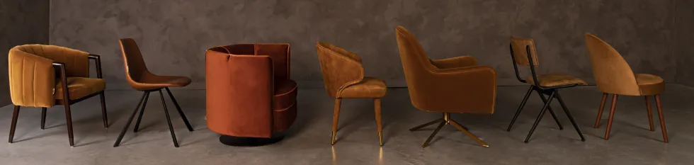 Fauteuil avec accoudoirs en velours orange Flower - Dutchbone