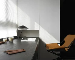 Fauteuil de bureau réglable en cuir noir et acier inoxydable poli Paulistano - Objekto