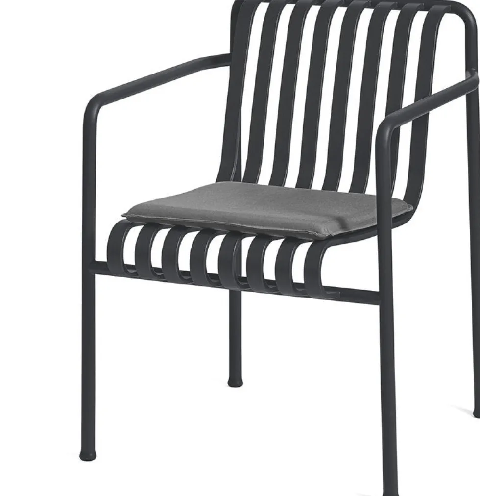 Fauteuil de jardin avec accoudoir en métal anthracite Palissade - HAY