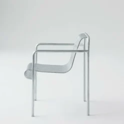 Fauteuil de jardin avec accoudoir en métal gris galvanisé Palissade - HAY
