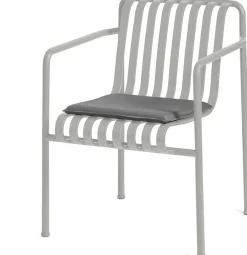 Fauteuil de jardin avec accoudoir en métal gris Palissade - HAY